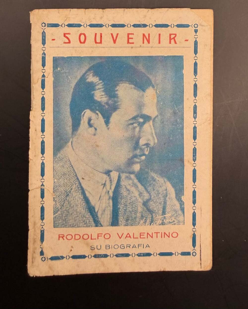 Super Rare Spanish 1920s Valentino Pomade Booklet Rudolph Valentino, The Sheik